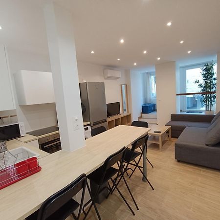 T3 Renove Avec Cour, Intra Muros Авиньон Екстериор снимка